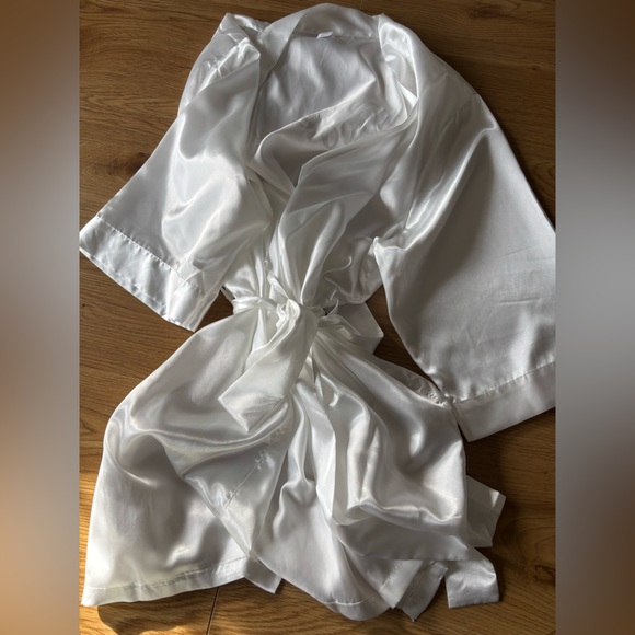 White Bride Robe with Gold Lettering - Picture 2 of 2